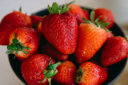 Bol de fraises fraiches